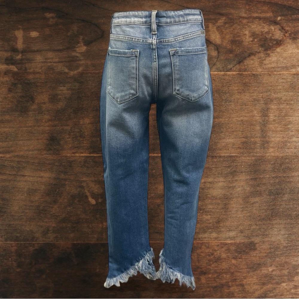 **LIKE NEW** KanCan Distressed Blue Ankle Jeans - Picture 4 of 9